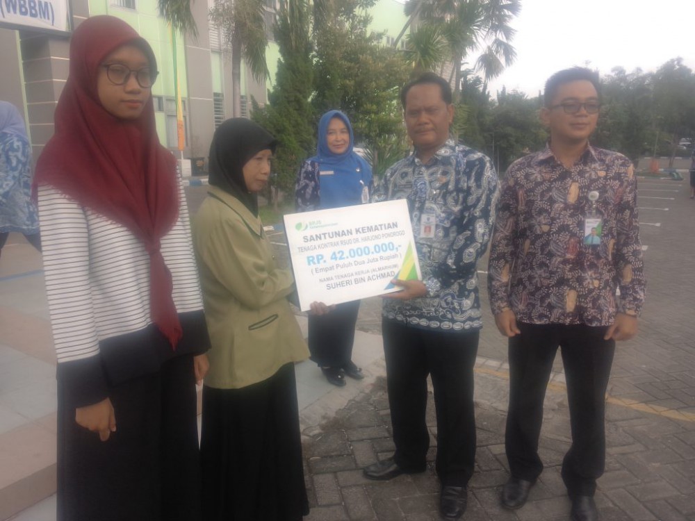 Pemberian Santunan BPJS Ketenagakerjaan ke Pegawai RSUD dr.Harjono S Ponorogo