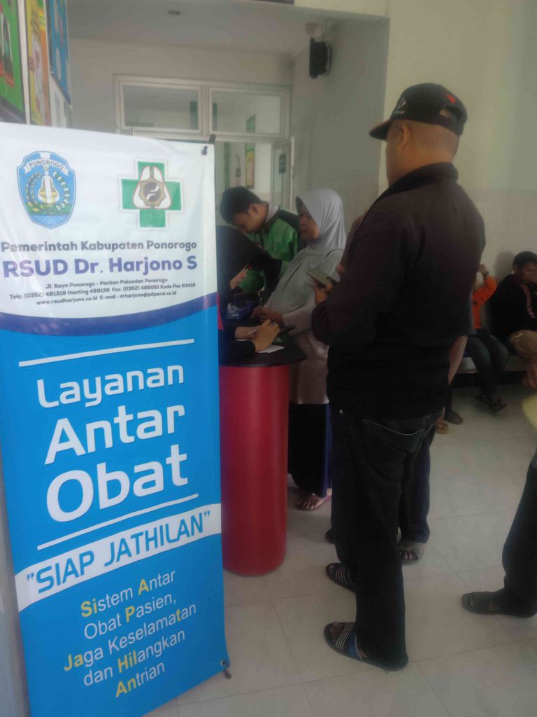 SIAP JATHILAN (SISTEM ANTAR OBAT PASIEN JAGA KESELAMATAN DAN HILANGKAN ANTRIAN)